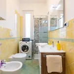 Apartmán Guesthost - Blu&yellow In Station *