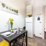Apartmán Guesthost - Blu&yellow In Station *