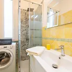 Apartmán Guesthost - Blu&yellow In Station Parma