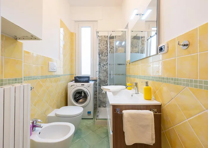 Апартаменты Guesthost - Blu&yellow In Station *